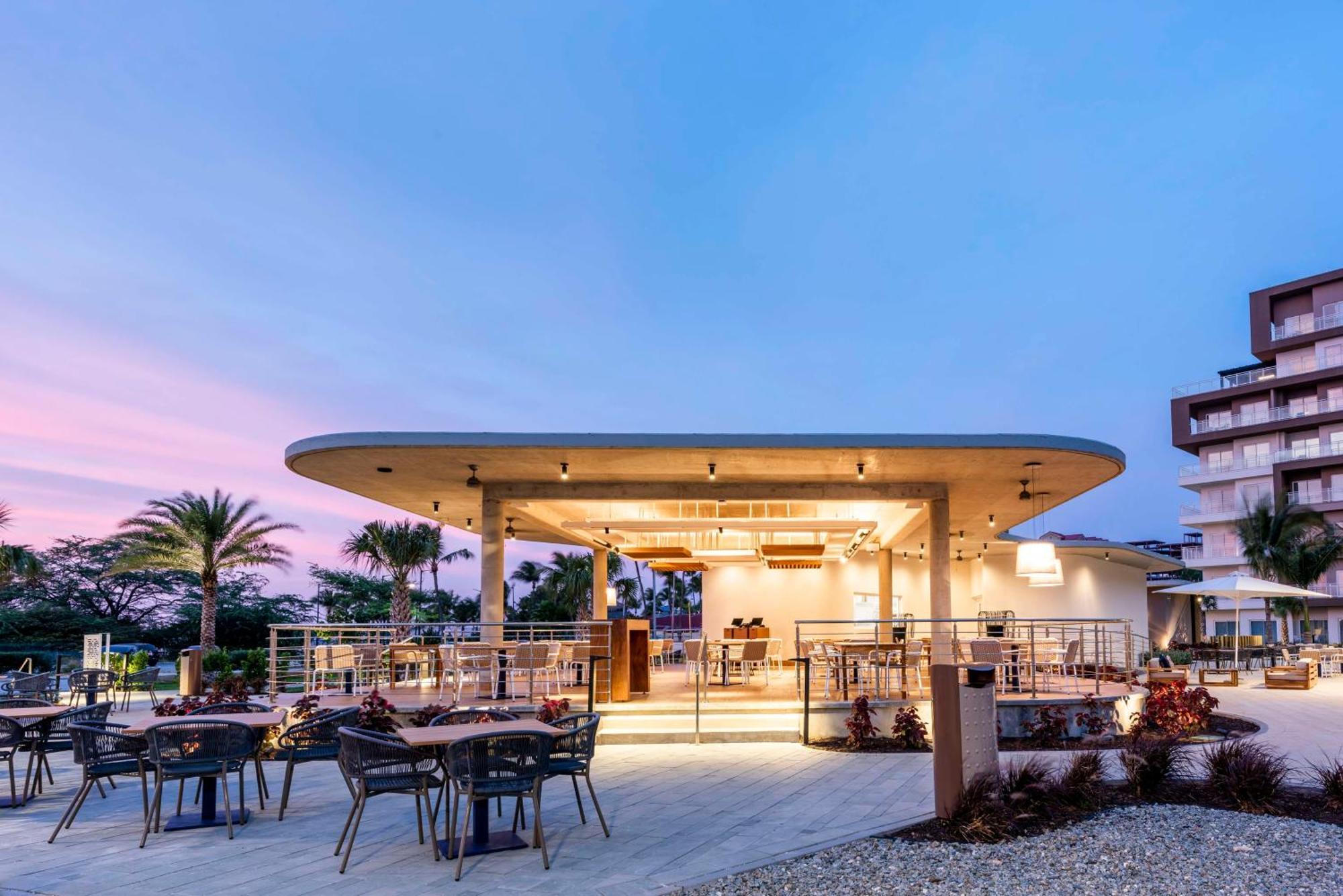 Embassy Suites By Hilton Aruba Beach Resort Palm Beach Ngoại thất bức ảnh