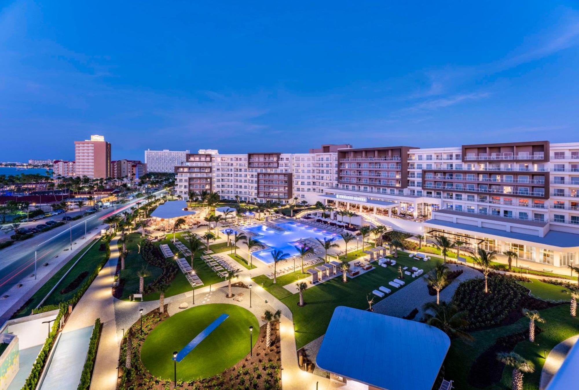 Embassy Suites By Hilton Aruba Beach Resort Palm Beach Ngoại thất bức ảnh