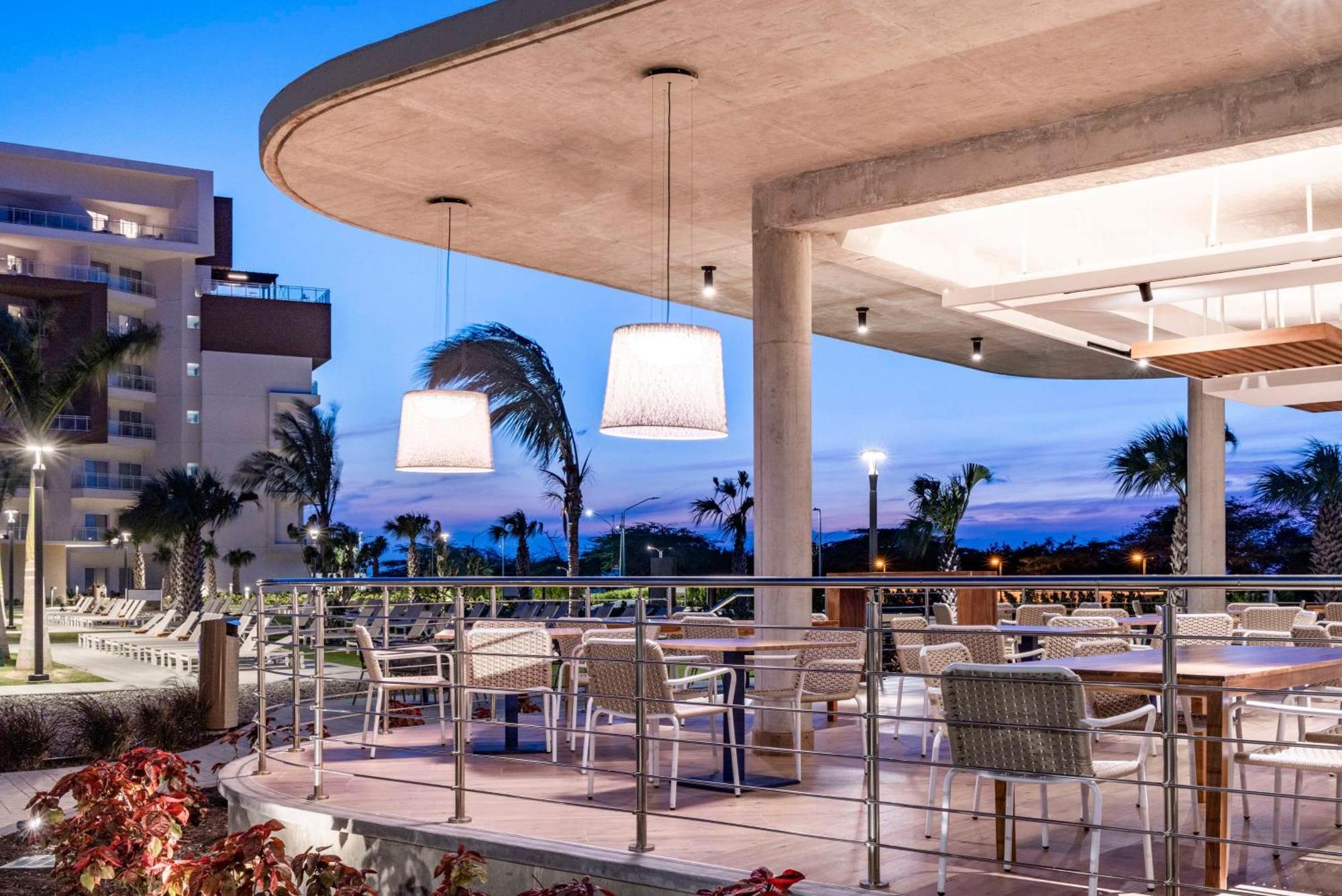 Embassy Suites By Hilton Aruba Beach Resort Palm Beach Ngoại thất bức ảnh